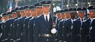 Män i uniform - är det verkligen sexigt?